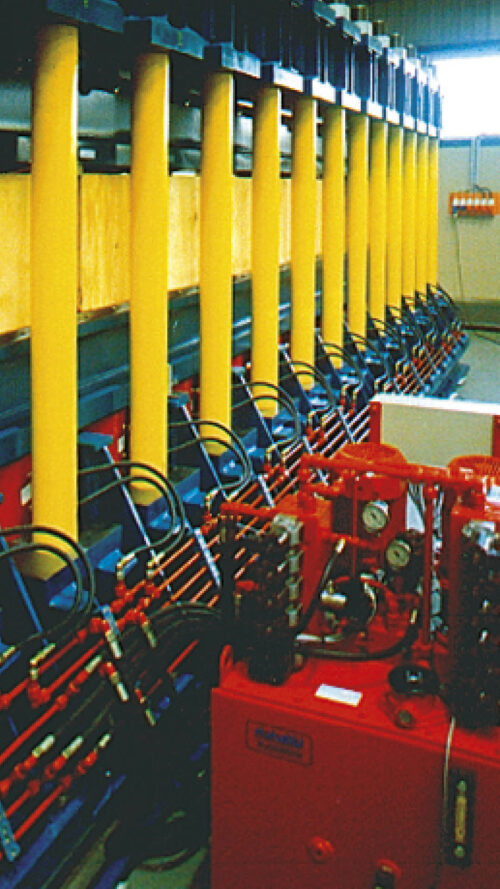 ulbrich-maschinenbau-hydraulische-presse